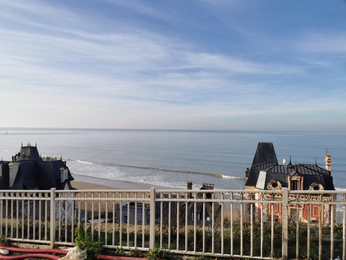 Les Pieds Dans L'Eau Διαμέρισμα Trouville-sur-Mer Εξωτερικό φωτογραφία
